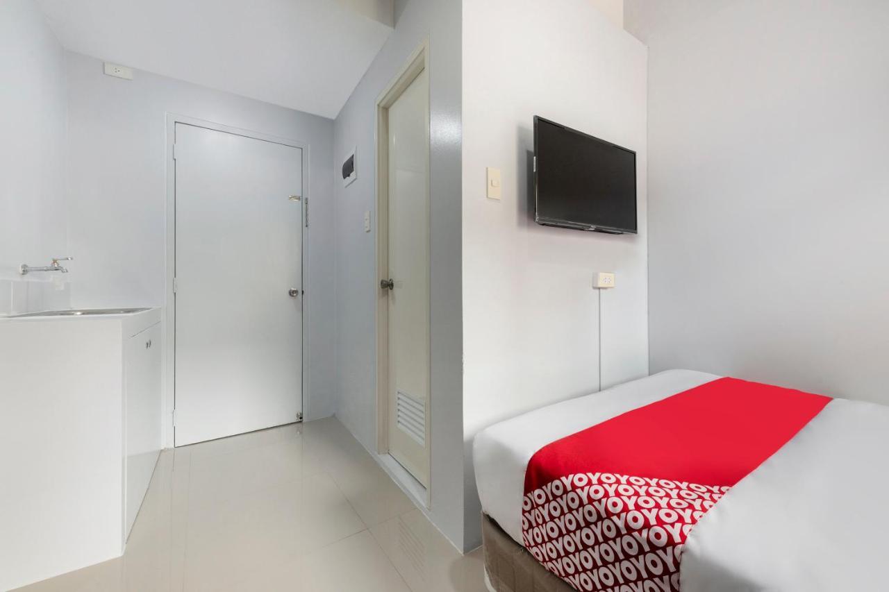 Super Oyo 515 Finnex Hotel Mandaluyong Екстериор снимка
