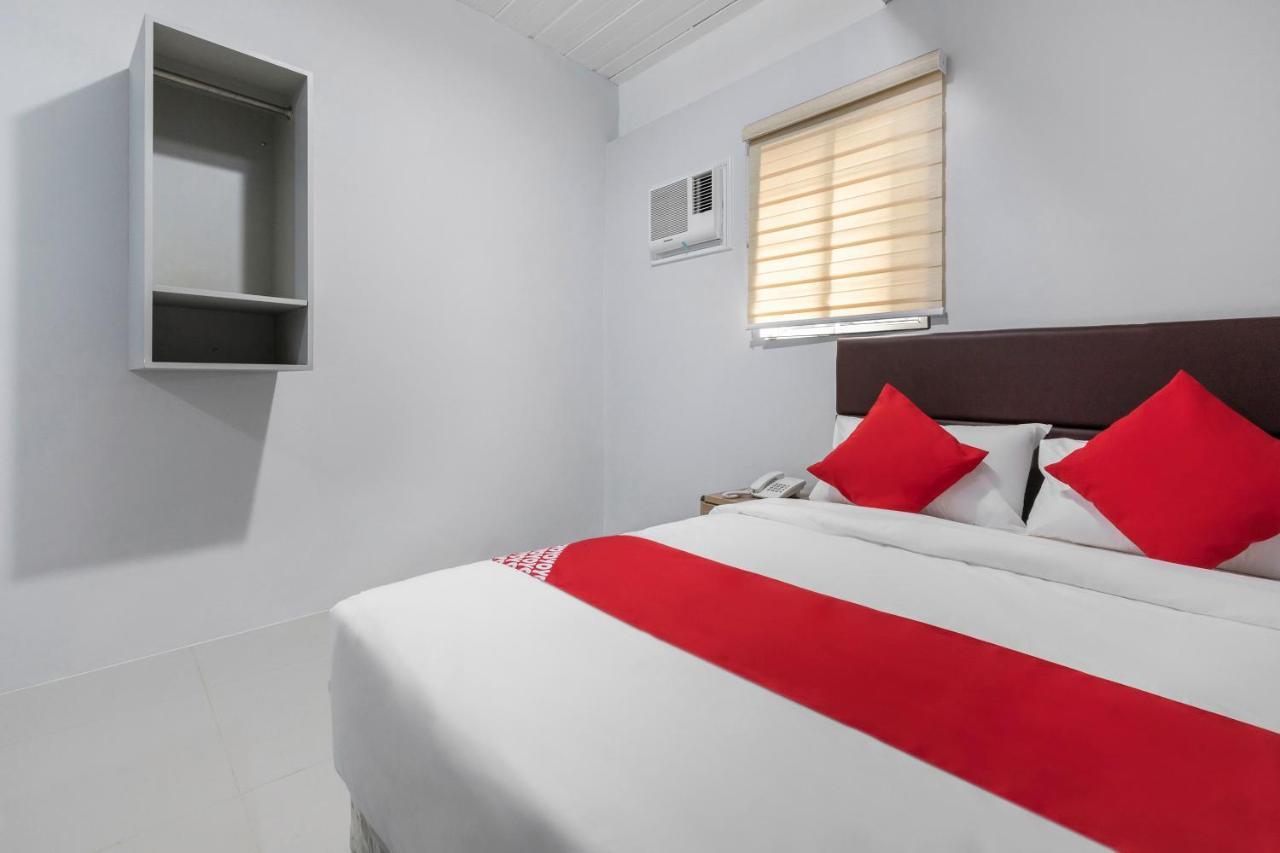 Super Oyo 515 Finnex Hotel Mandaluyong Екстериор снимка
