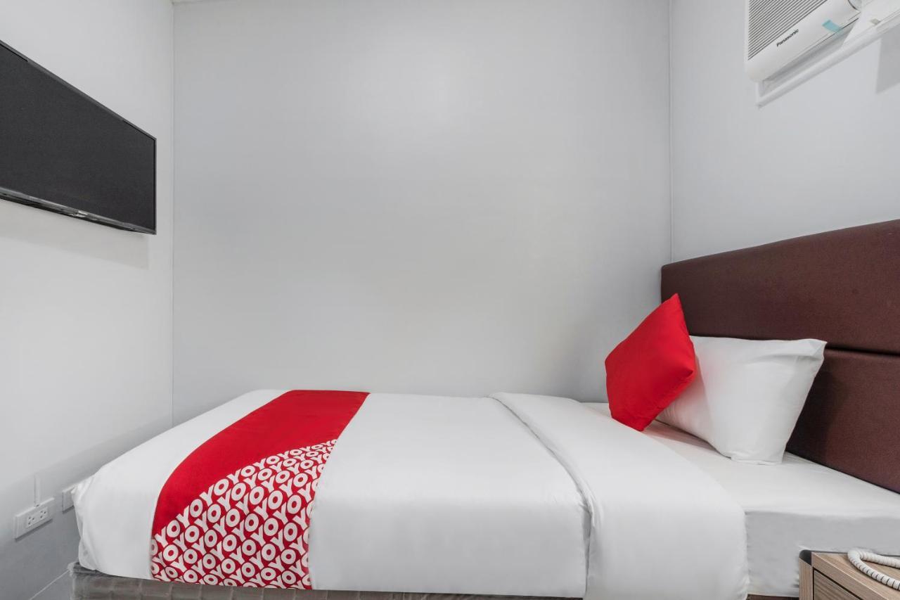 Super Oyo 515 Finnex Hotel Mandaluyong Екстериор снимка