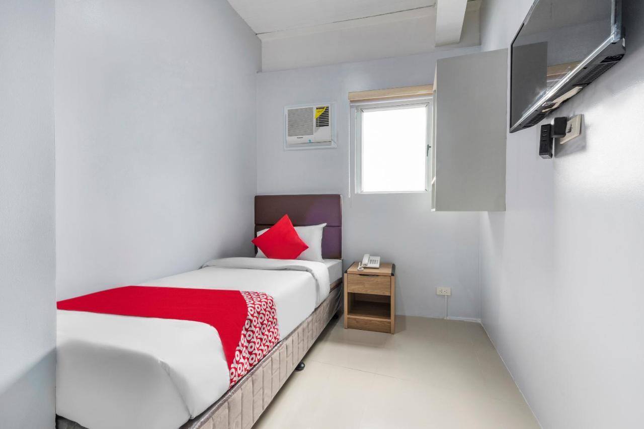 Super Oyo 515 Finnex Hotel Mandaluyong Екстериор снимка