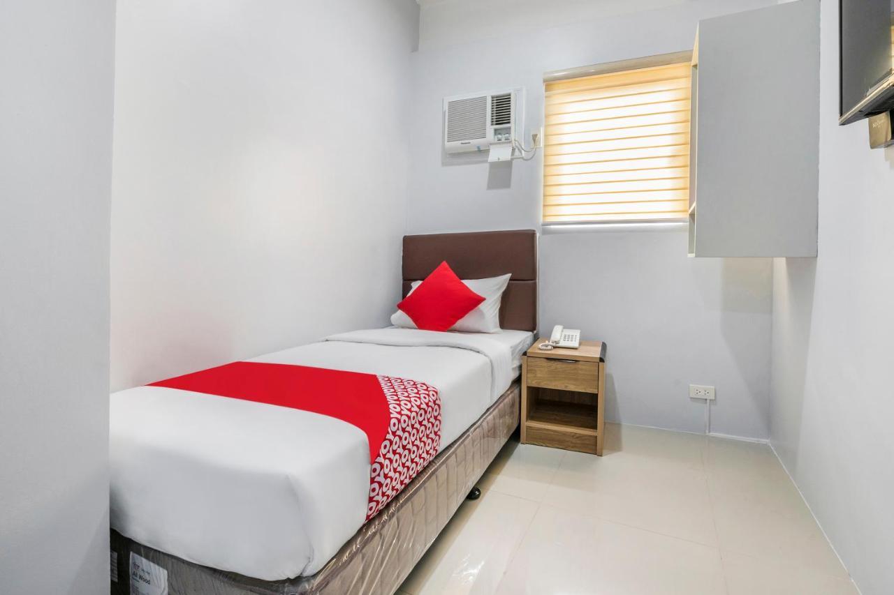 Super Oyo 515 Finnex Hotel Mandaluyong Екстериор снимка