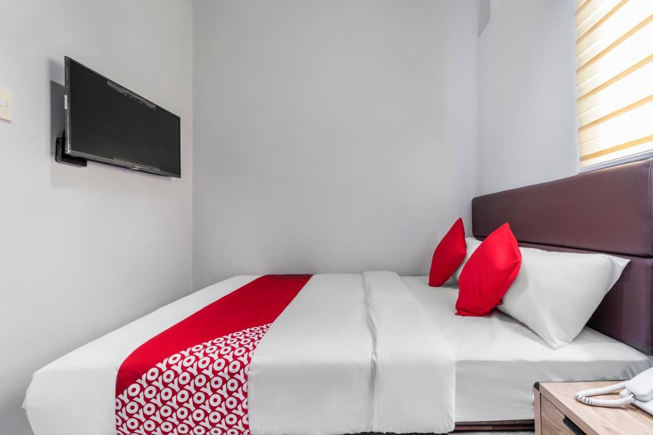 Super Oyo 515 Finnex Hotel Mandaluyong Екстериор снимка
